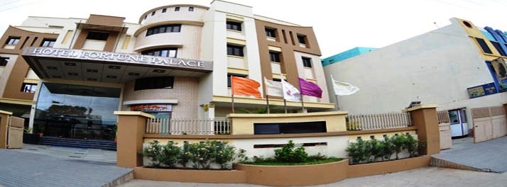 Hotel Fortune Palace - Jamnagar 01.jpg